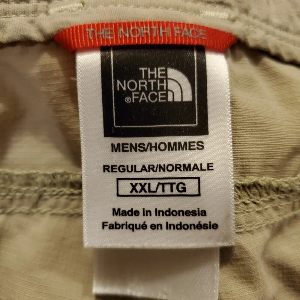 The North Face Cargo Shorts Mens 2XL XXL Beige Hiking Outdoors Nylon Lightweight